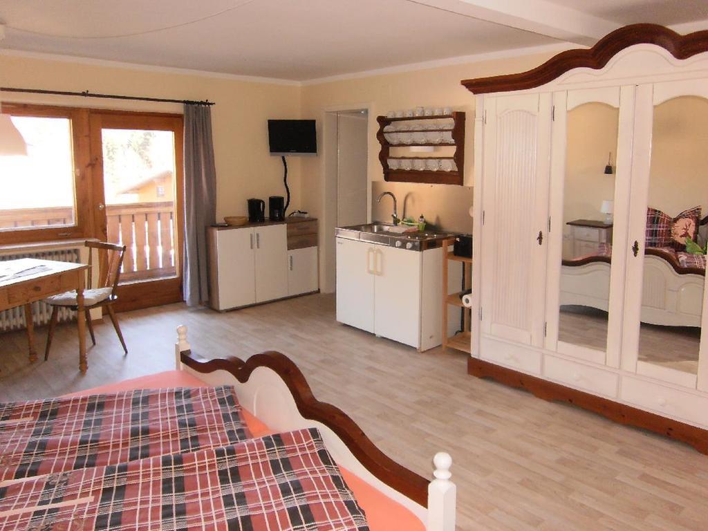 Eberts Sonneneck Hotel โบเดนไมส์ ภายนอก รูปภาพ